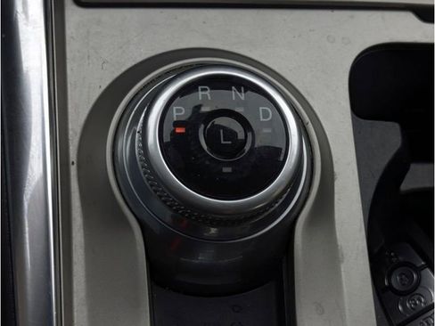 Used 2021 Ford Explorer Limited image 20