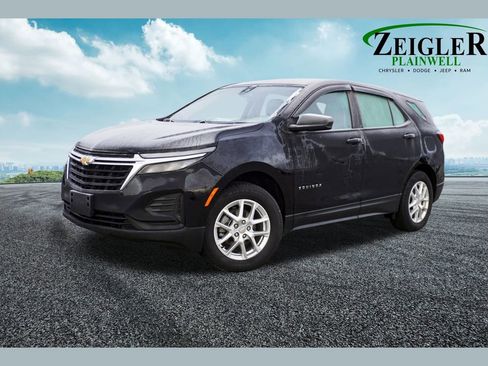 Used 2023 Chevrolet Equinox LS image 1