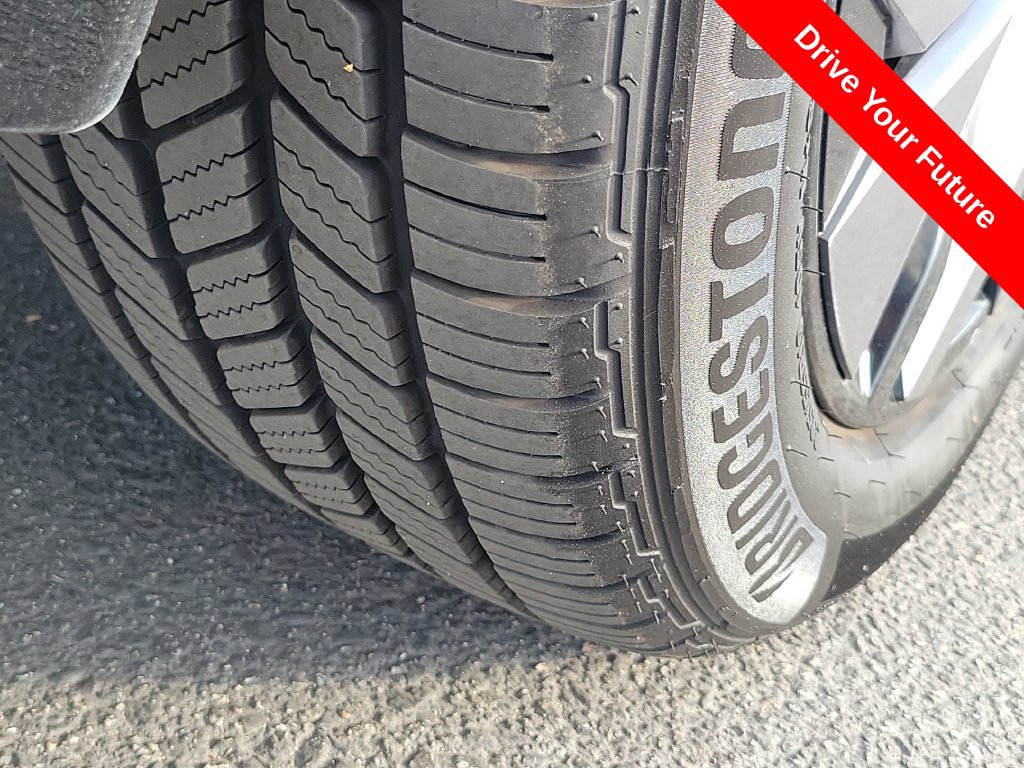 Used 2024 Nissan Ariya FWD image 31