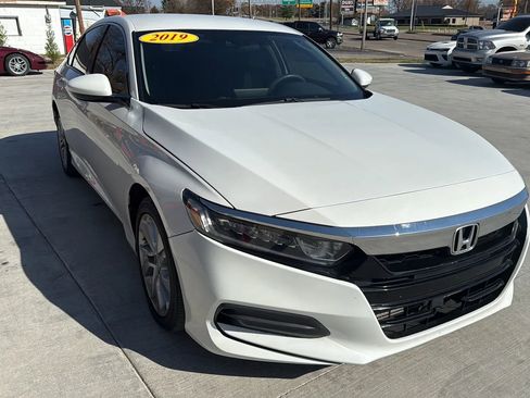 Used 2019 Honda Accord LX image 3