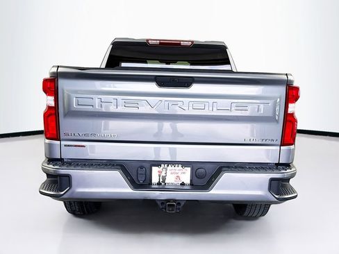 Used 2022 Chevrolet Silverado 1500 Custom image 8
