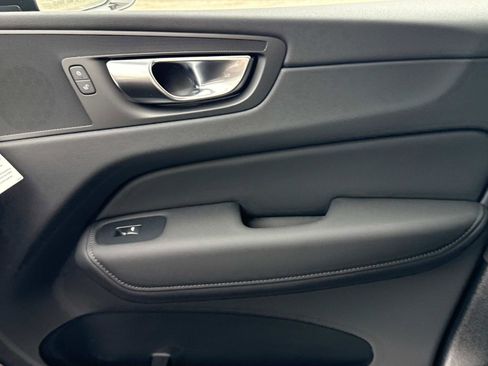 New 2026 Volvo XC60 B5 Plus w/ Climate Package image 21