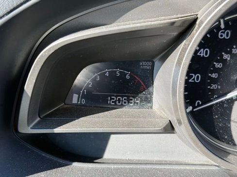 Used 2018 MAZDA MAZDA3 Touring image 16