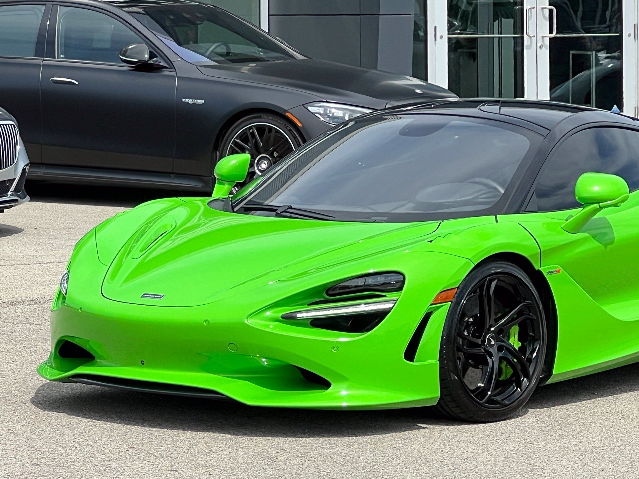Used 2024 McLaren 750S RWD image 16