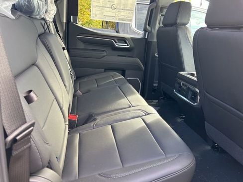 New 2026 GMC Sierra 1500 SLT w/ SLT Premium Plus Package image 33