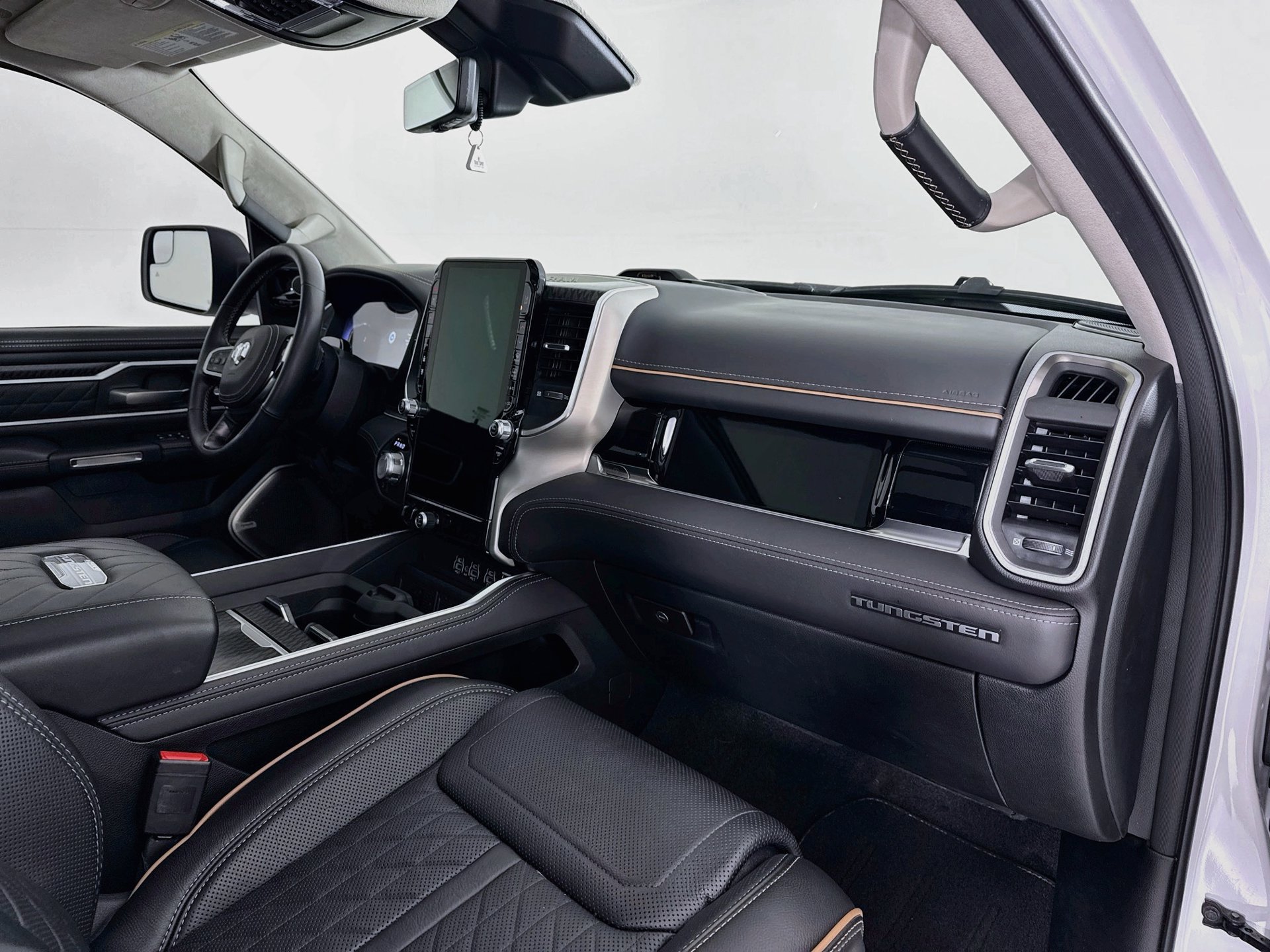Used 2026 RAM 1500 Tungsten AWD/4WD image 32