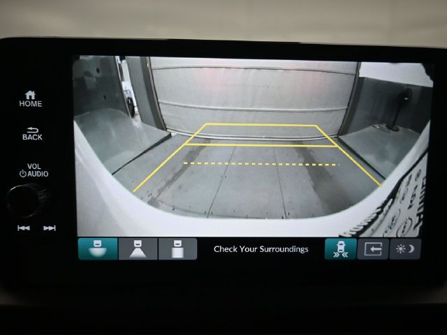 Certified 2025 Honda Pilot Touring image 13