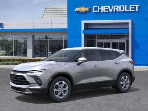 New 2025 Chevrolet Blazer LT w/ Driver Confidence Package image 2