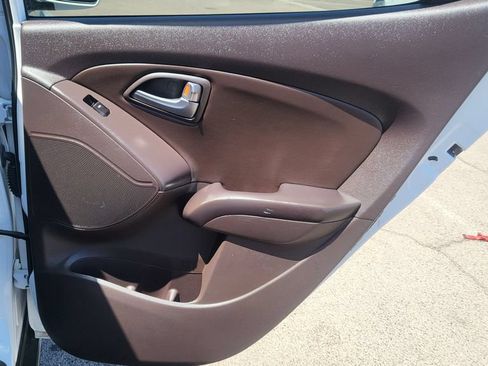 Used 2014 Hyundai Tucson SE FWD image 18