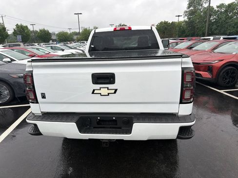 Used 2018 Chevrolet Silverado 1500 LT w/ All Star Edition AWD/4WD image 6