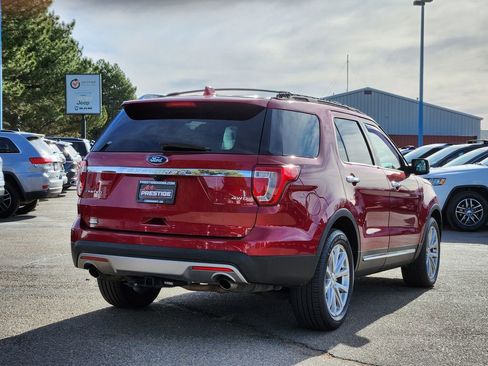 Used 2016 Ford Explorer Limited image 3