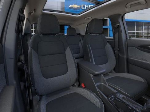 Used 2026 Chevrolet TrailBlazer LT w/ LPO, Blackout Package AWD/4WD image 22