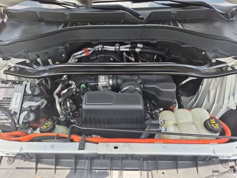 Used 2020 Ford Explorer Limited w/ Hybrid Equipment Group 310A RWD image 31