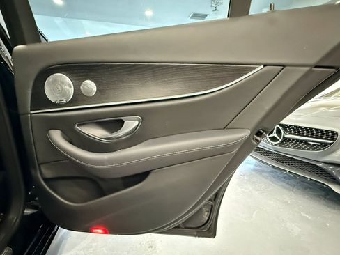 Used 2018 Mercedes-Benz E 300 w/ Premium 1 Package image 31