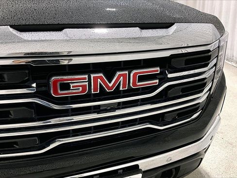 Used 2024 GMC Sierra 1500 SLT image 7