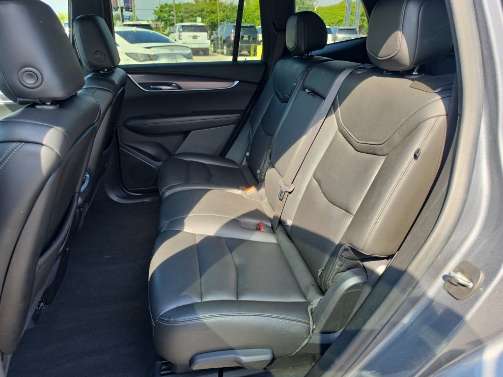 Used 2022 Cadillac XT6 Luxury FWD image 5