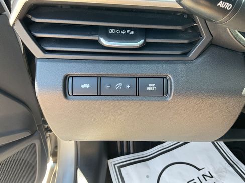 Used 2024 Nissan Altima 2.5 S FWD image 23