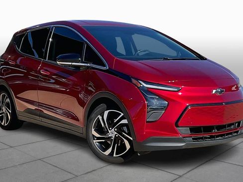 Used 2022 Chevrolet Bolt LT w/ Infotainment Package image 3