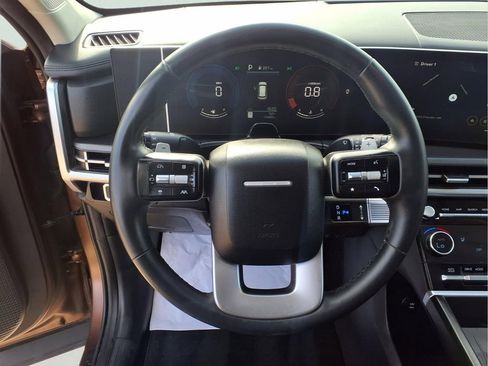 Used 2025 Hyundai Santa Fe XRT image 5