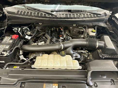 Used 2025 Ford Expedition Active AWD/4WD image 36