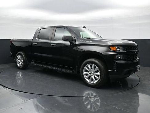 Used 2021 Chevrolet Silverado 1500 Custom AWD/4WD image 3