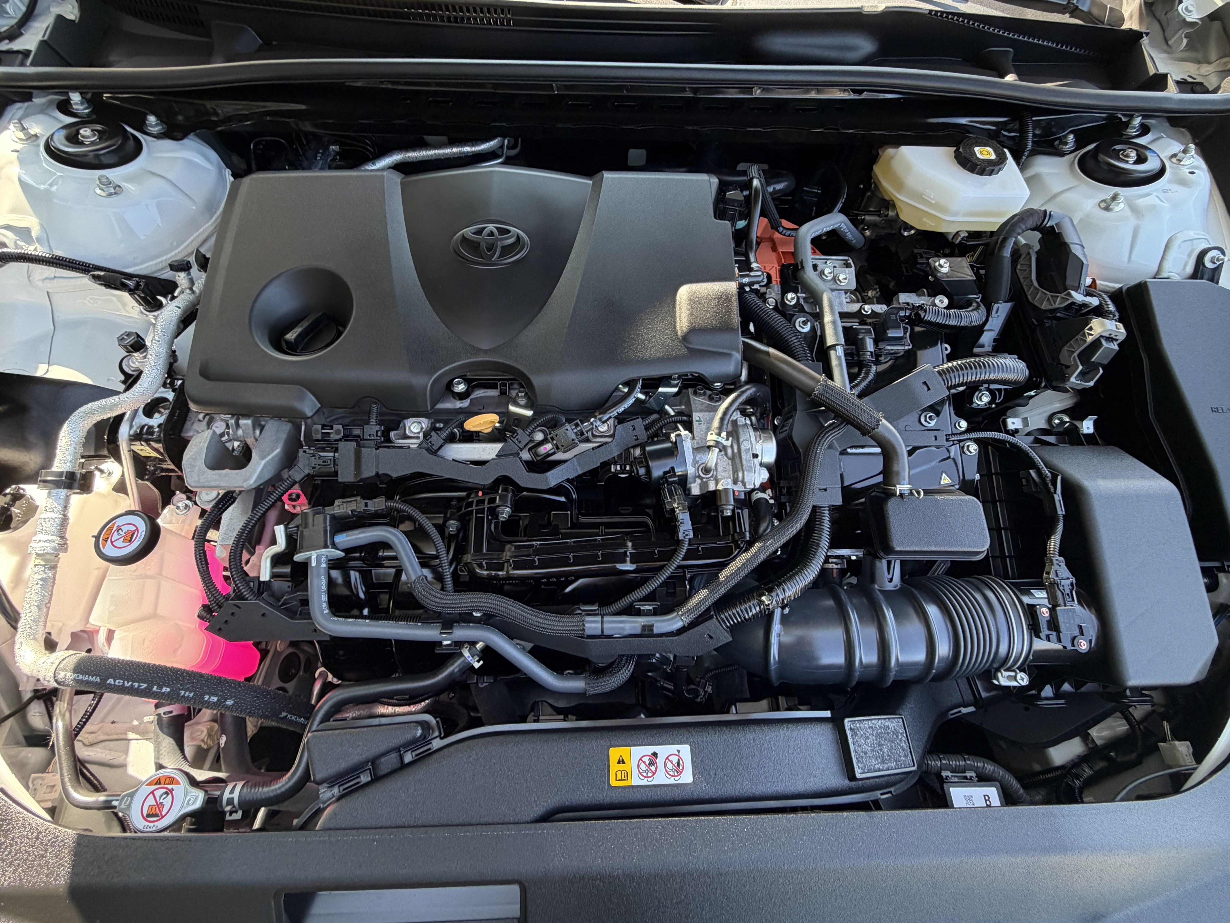 Used 2025 Toyota Camry XSE FWD image 10