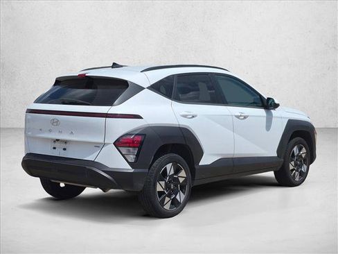 Used 2025 Hyundai Kona SEL AWD/4WD image 5