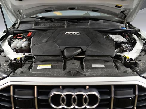 Used 2024 Audi Q7 3.0T Premium Plus AWD/4WD image 15