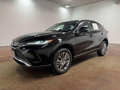 Used 2023 Toyota Venza XLE AWD/4WD image 39