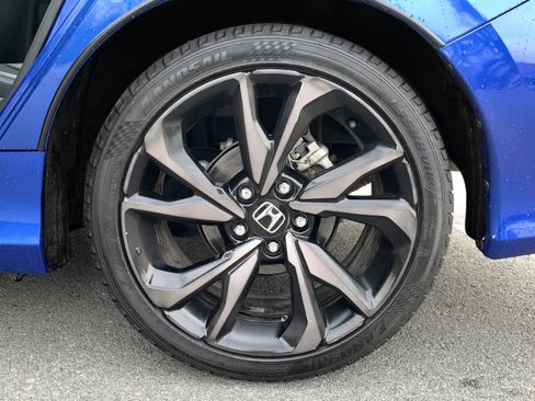 Used 2019 Honda Civic Sport image 11