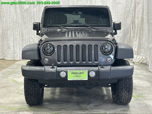 Used 2018 Jeep Wrangler Unlimited Sport S image 19