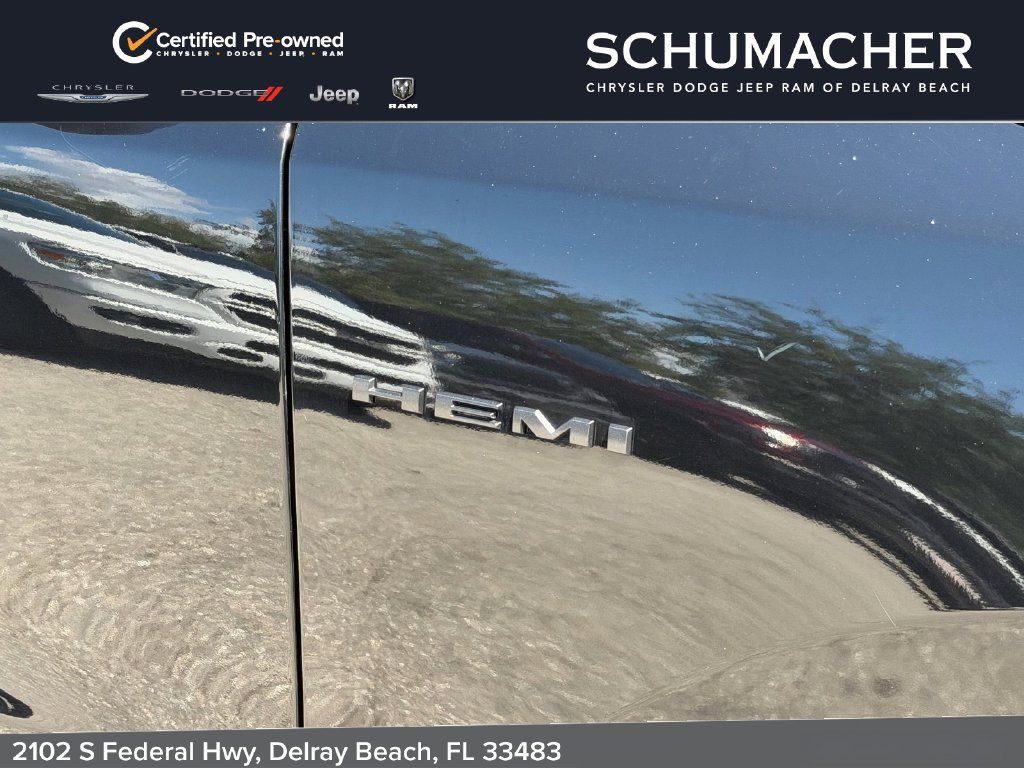 Certified 2023 Dodge Durango R/T w/ Hemi Orange Plus Package AWD/4WD image 10