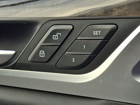 Used 2019 BMW X3 xDrive30i w/ Premium Package image 28