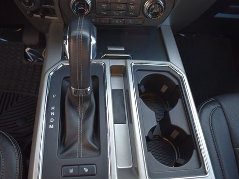 Used 2018 Ford F150 Lariat w/ Equipment Group 502A Luxury AWD/4WD image 14