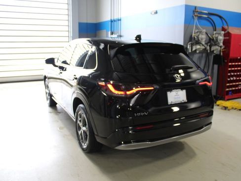 Certified 2025 Honda HR-V EX-L image 40