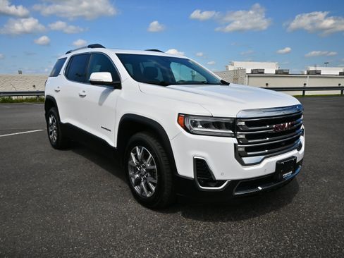 Used 2021 GMC Acadia SLT w/ Premium Package AWD/4WD image 2