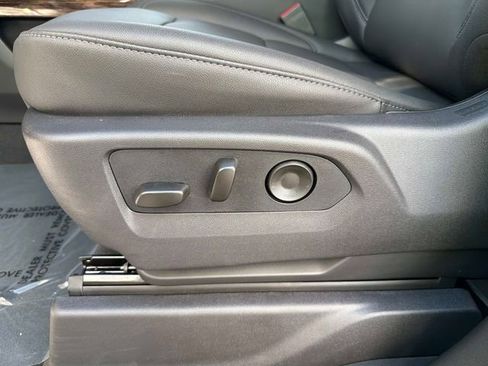 New 2026 GMC Sierra 1500 Elevation w/ Elevation Premium Package AWD/4WD image 18