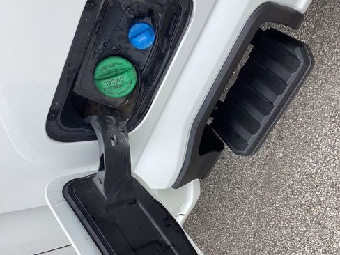 Used 2024 Ford F350 Lariat image 17