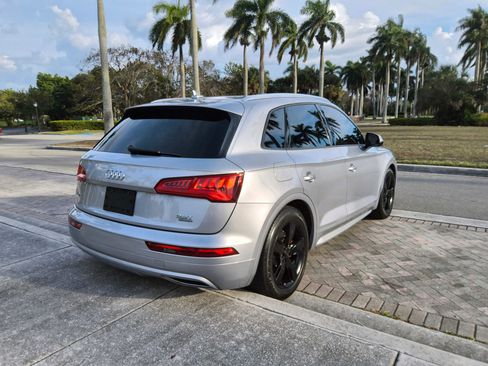 Used 2018 Audi Q5 2.0T Premium w/ Convenience Package AWD/4WD image 17