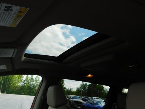 Certified 2022 Honda Odyssey Touring image 12