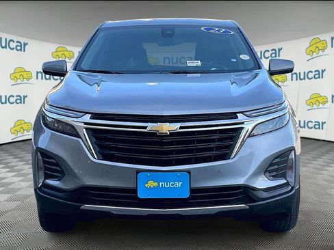 Used 2023 Chevrolet Equinox LT image 2