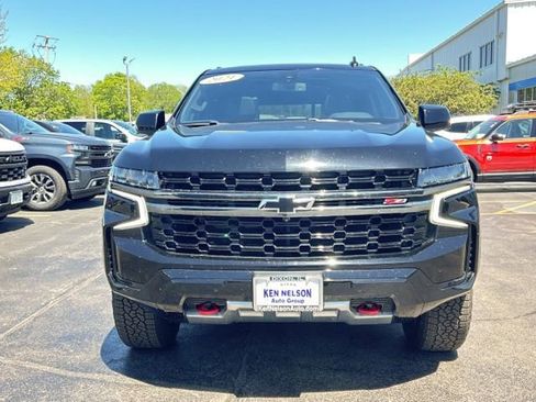 Used 2021 Chevrolet Tahoe Z71 w/ Luxury Package AWD/4WD image 2