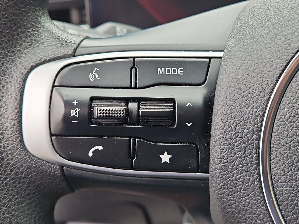 Used 2026 Kia K5 LXS FWD image 25