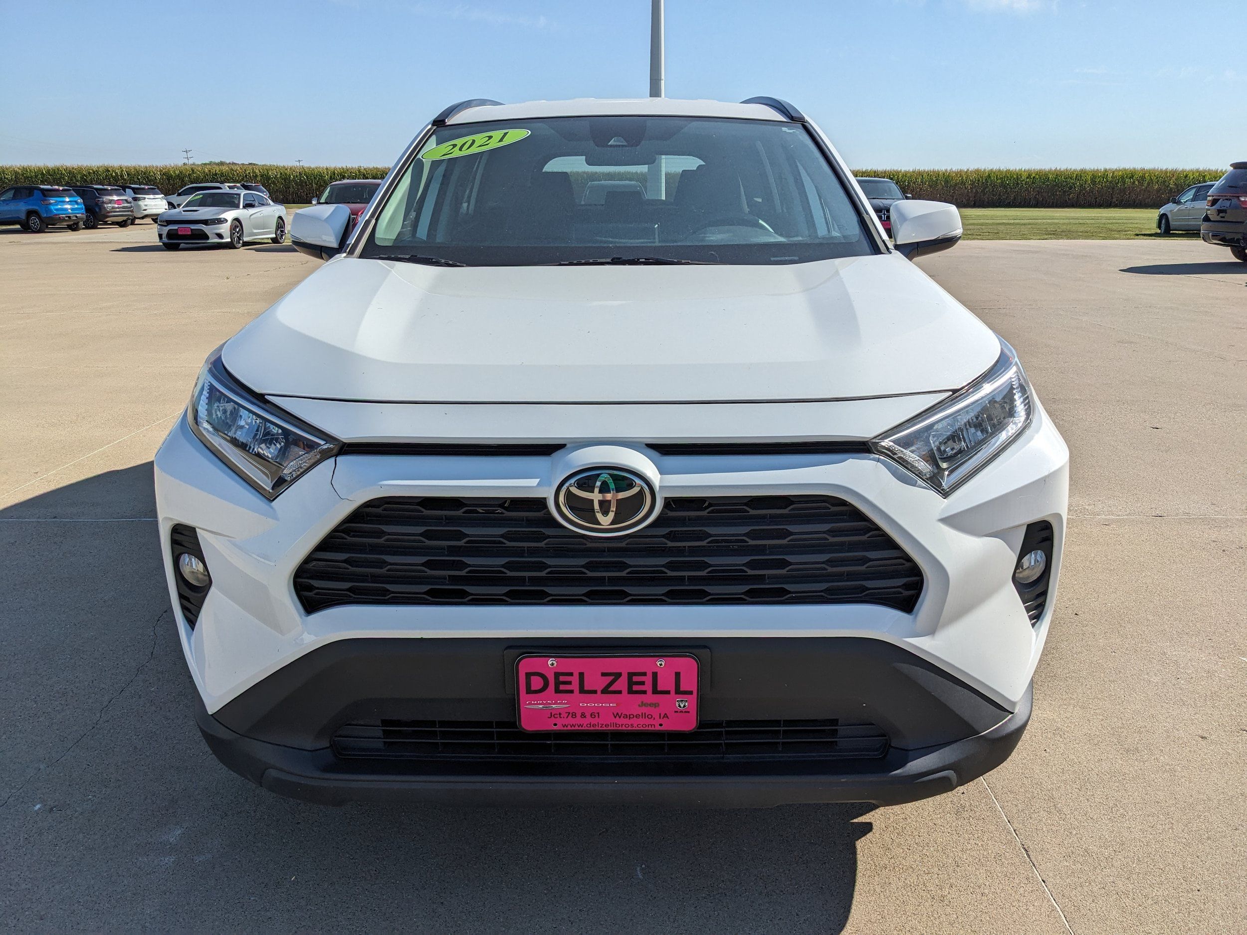 Used 2021 Toyota RAV4 XLE AWD/4WD image 3