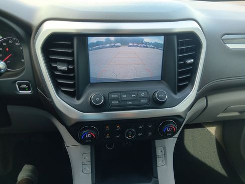 Used 2018 GMC Acadia SLT AWD/4WD image 13