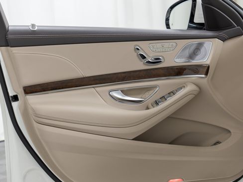 Used 2015 Mercedes-Benz S 550 4MATIC Sedan image 11