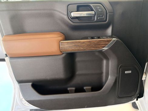 Used 2019 Chevrolet Silverado 1500 High Country w/ Safety Package II image 18