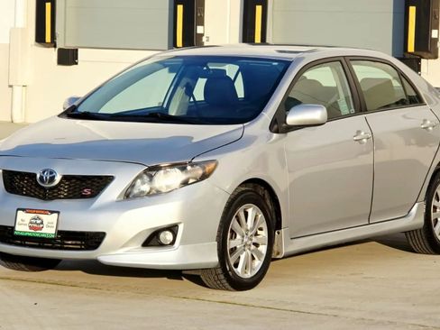 Used 2010 Toyota Corolla S image 1