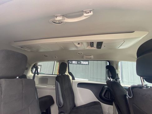 Used 2012 Dodge Grand Caravan Crew w/ Crew Value Pkg image 5