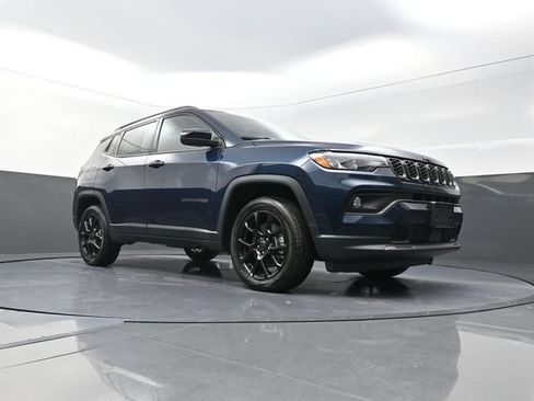 New 2026 Jeep Compass Latitude AWD/4WD image 19